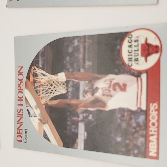 1990 NBA Hoops Chicago Bulls Cards 4 Count - Picture 4 of 10